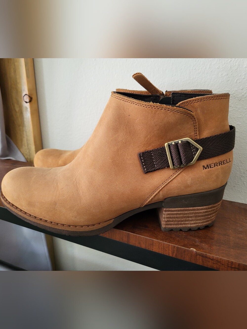 Merrell Shiloh Bluff Oak Women's Tan Suede Ankle Bootie with Buckle Strap